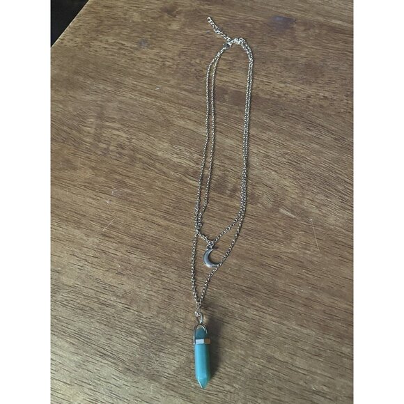 Natural Quartz Chakra Green Crystal Healing Gemstone Moon Pendant Necklace - Picture 5 of 7